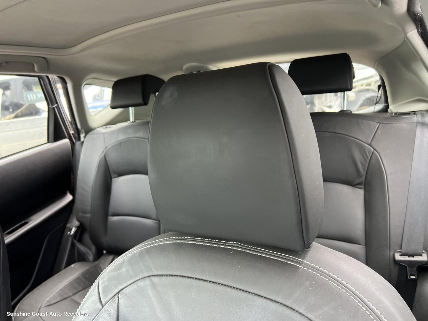 2007-2014 Nissan Dualis Headrest