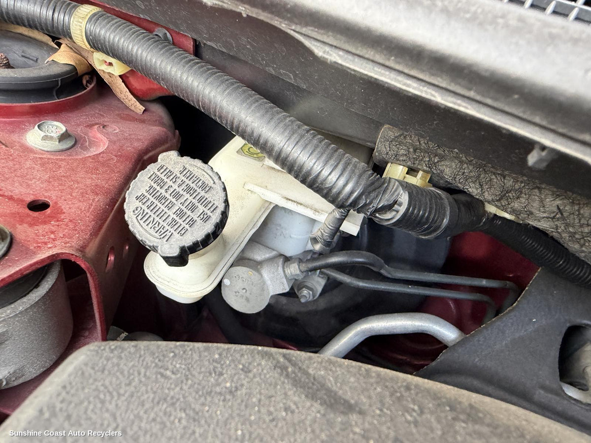 2013-2016 Nissan Pulsar Master Cylinder