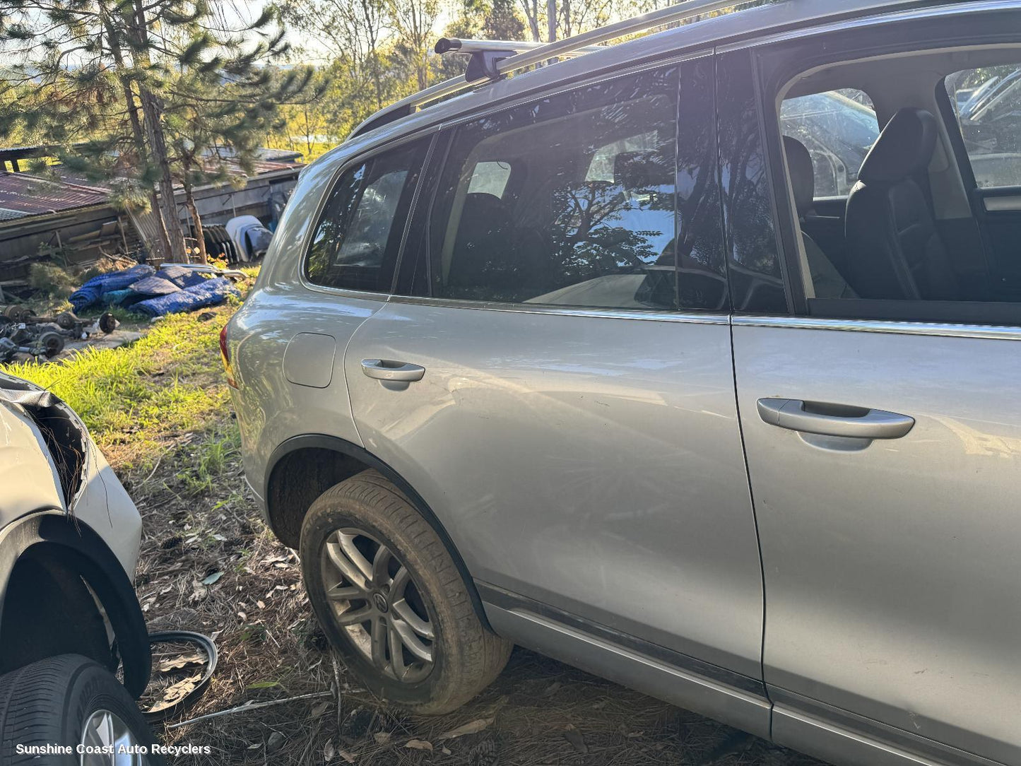 2010-2018 Volkswagen Touareg Right Rear Door Sliding