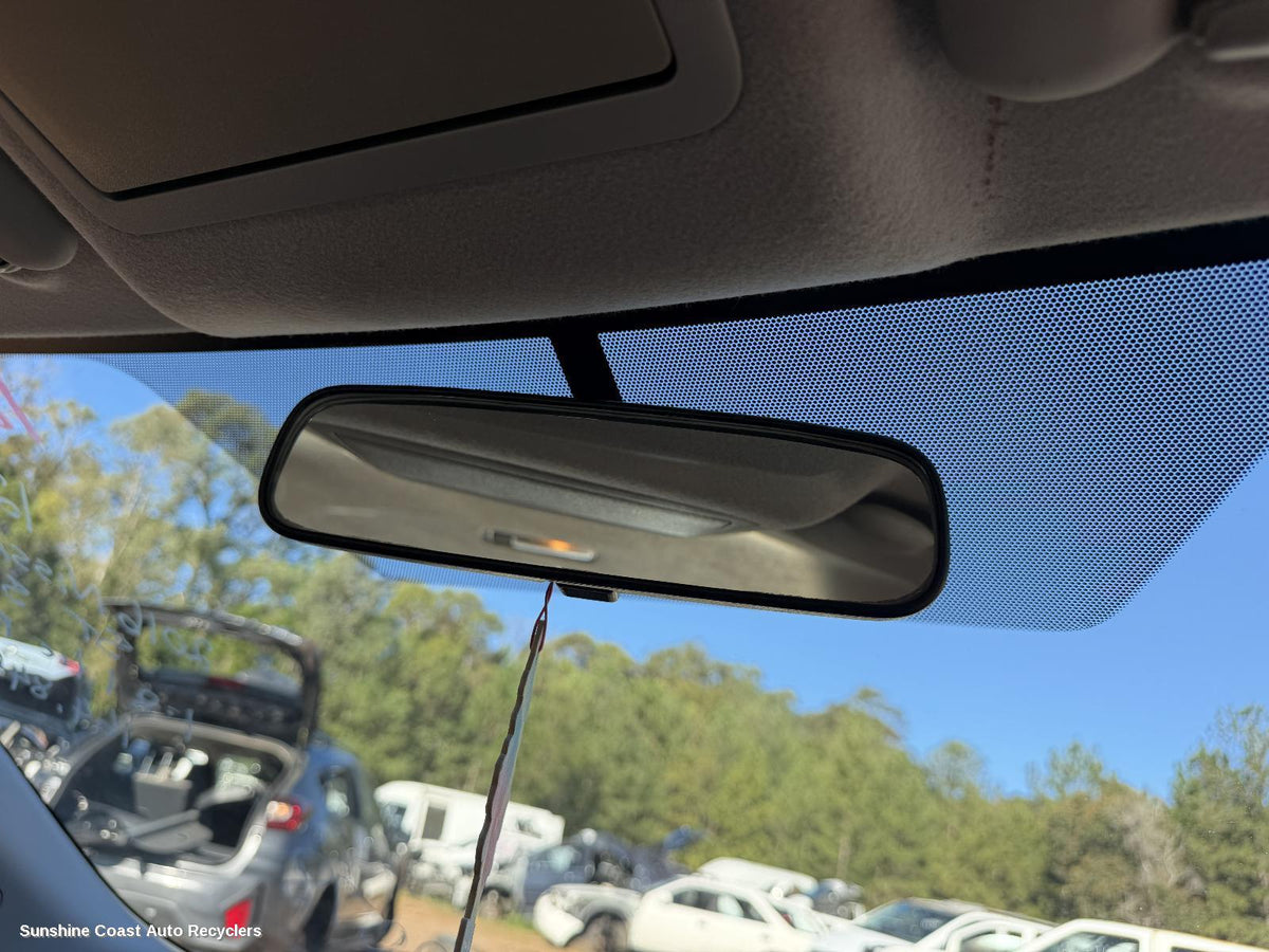 2012-2017 Nissan Pulsar Interior Mirror