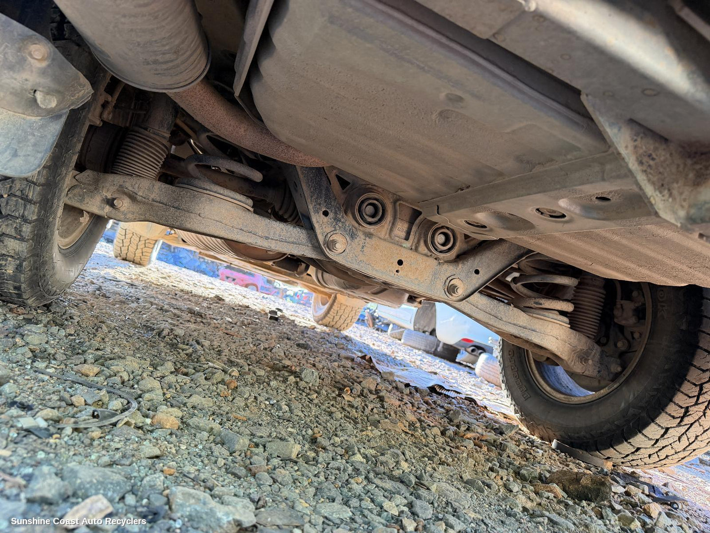 2006-2021 Mitsubishi Pajero Shock Absorber