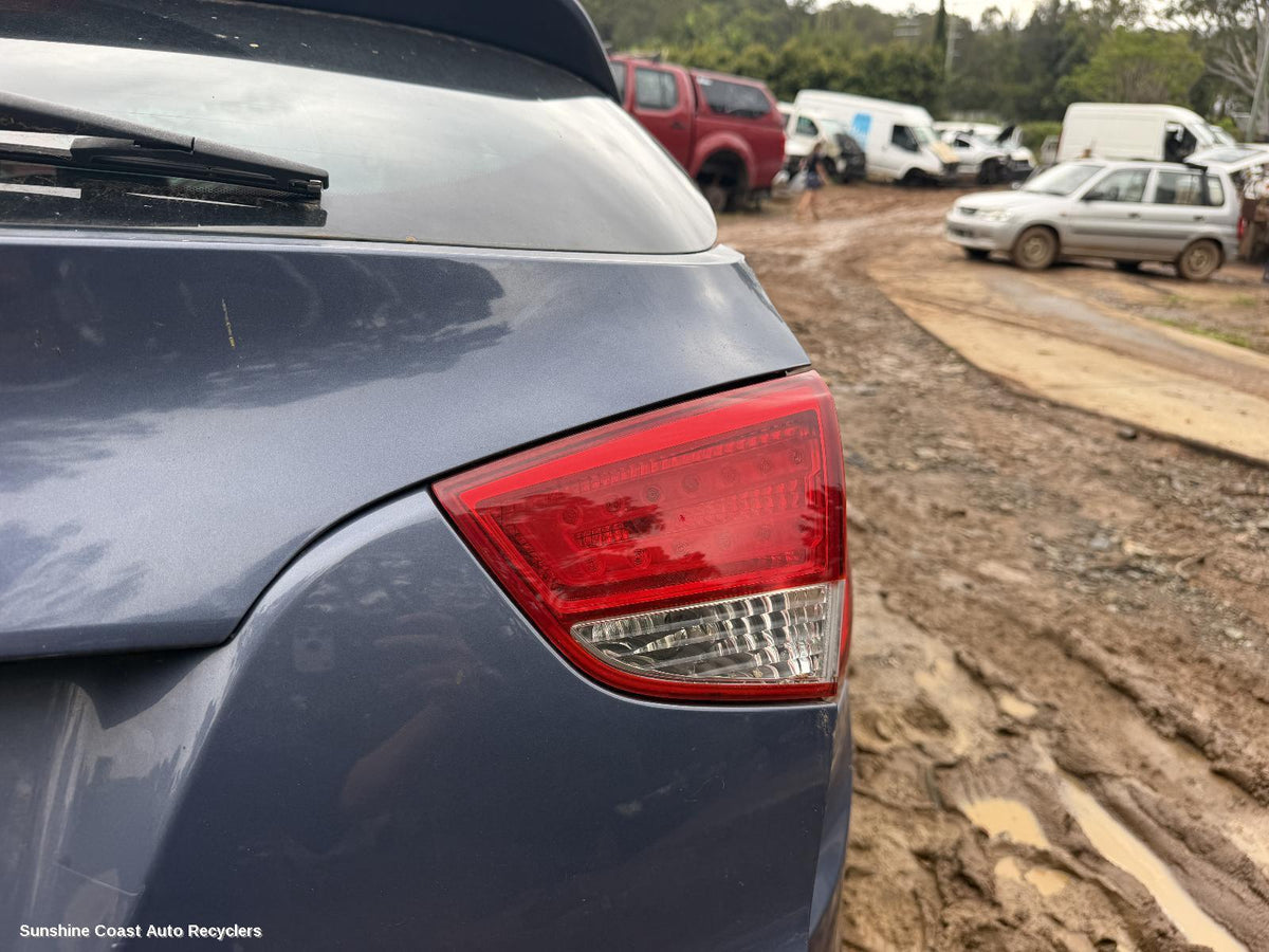 2013-2016 Hyundai Ix35 Rear Garnish