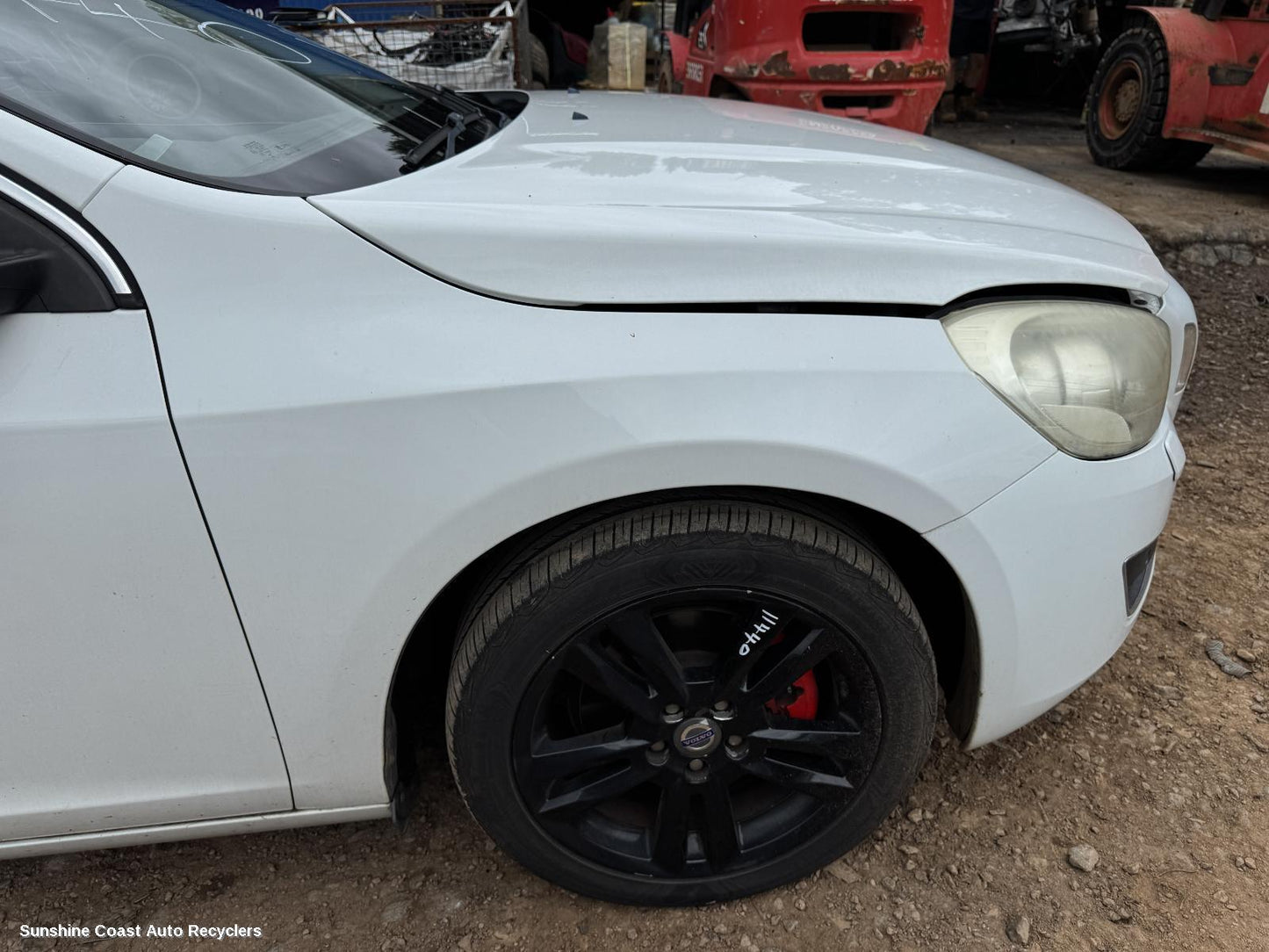 2012 Volvo S60/v60 Right Guard