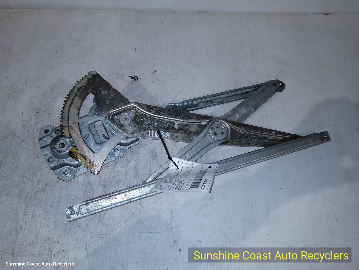 2006 Toyota Hilux Left Front Window Reg Motor
