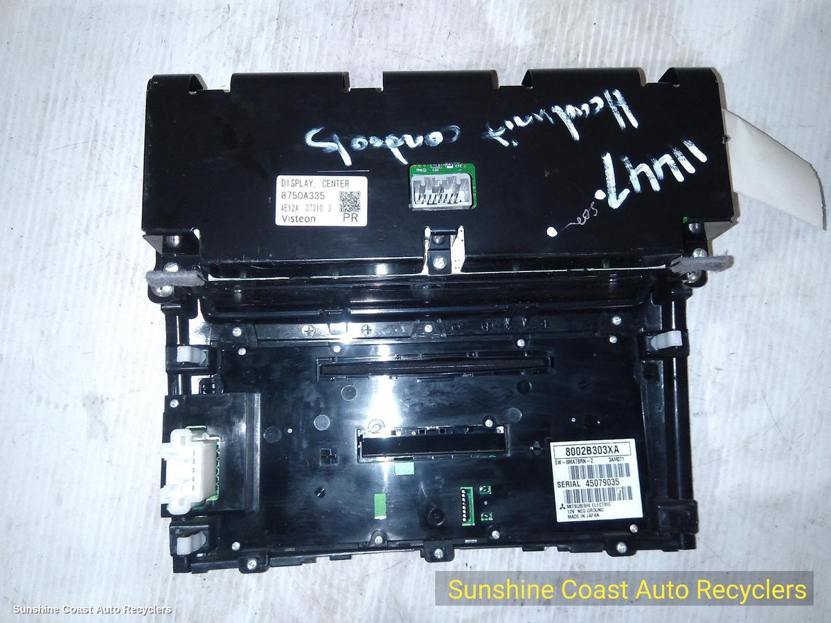 2012-2014 Mitsubishi Pajero Radio Cd Dvd Sat Tv