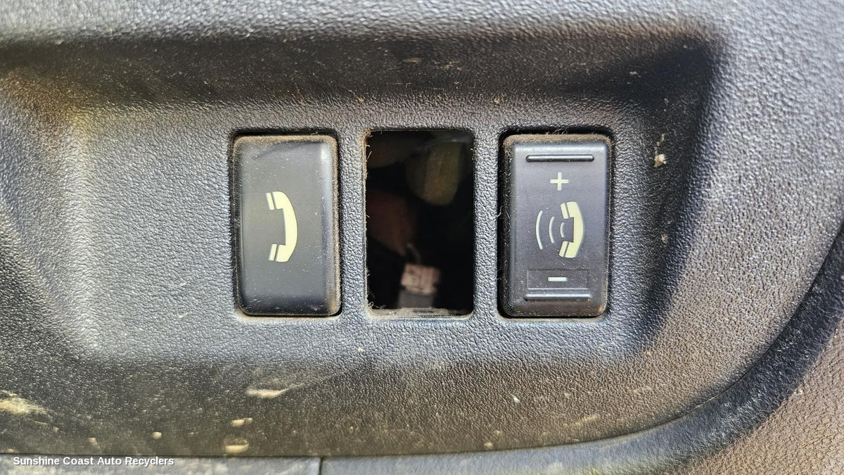 2010-2016 Nissan Micra Misc Switch Relay