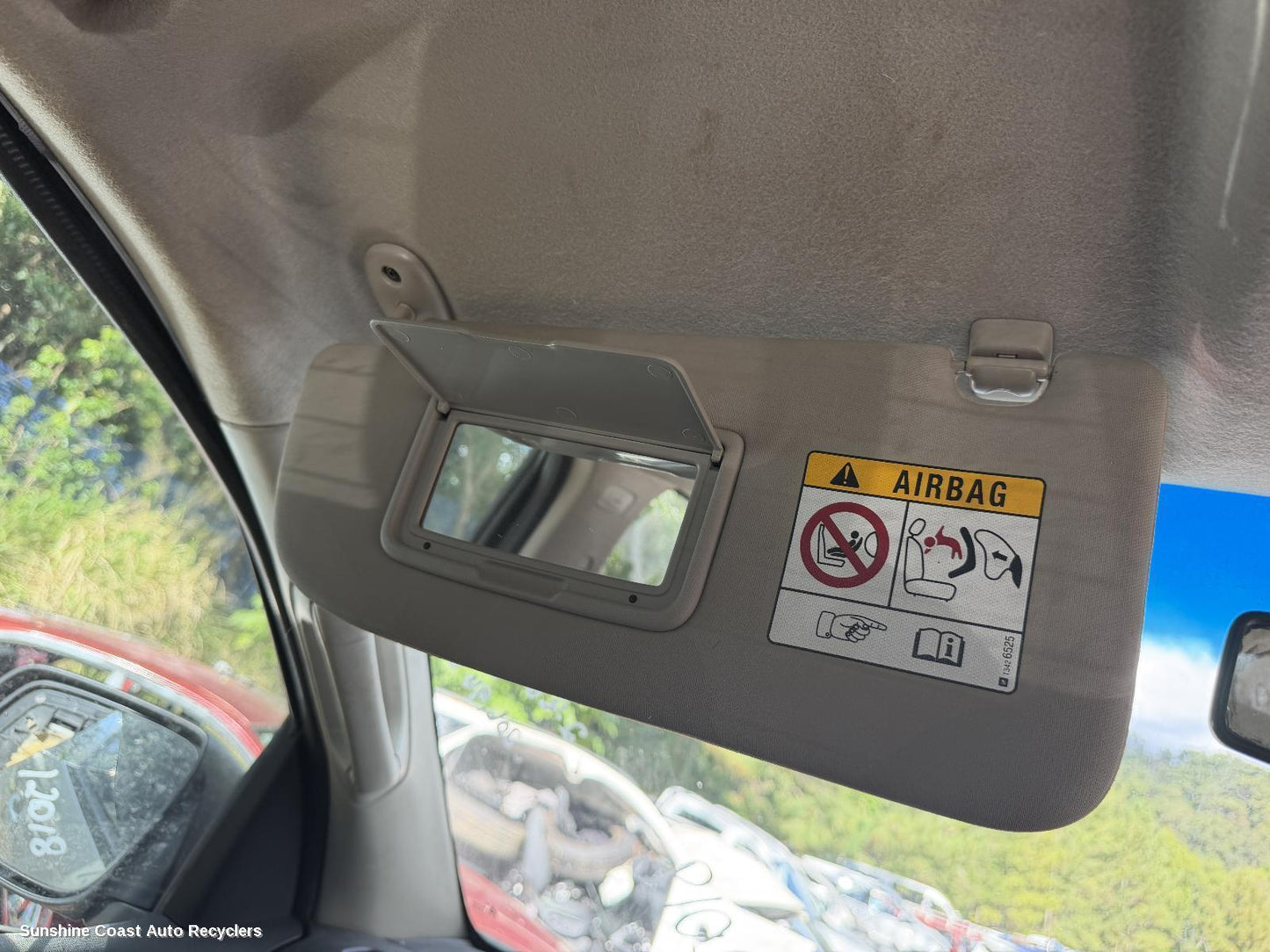 2012-2020 Holden Colorado Sunvisor