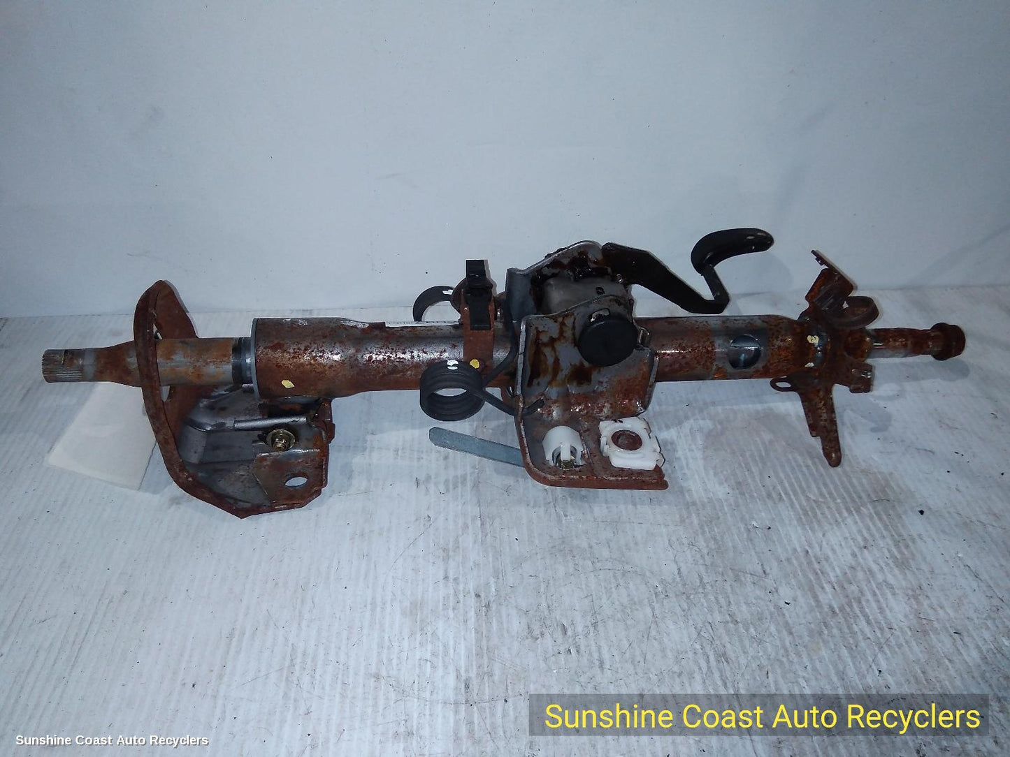 2002 Toyota Hilux Steering Column