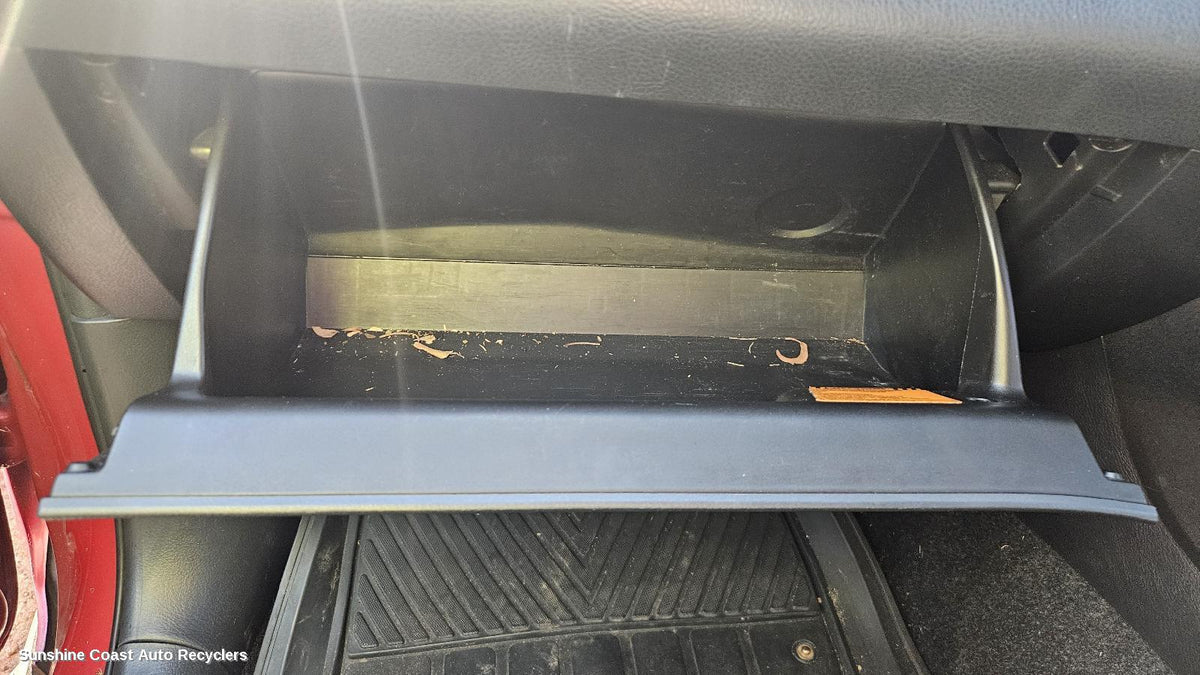 2005-2012 Toyota Rav4 Glove Box