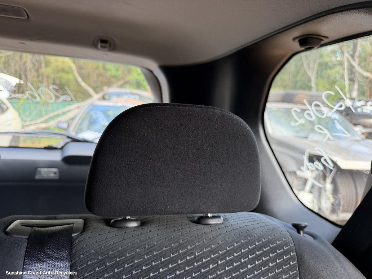 2007-2014 Nissan Xtrail Headrest