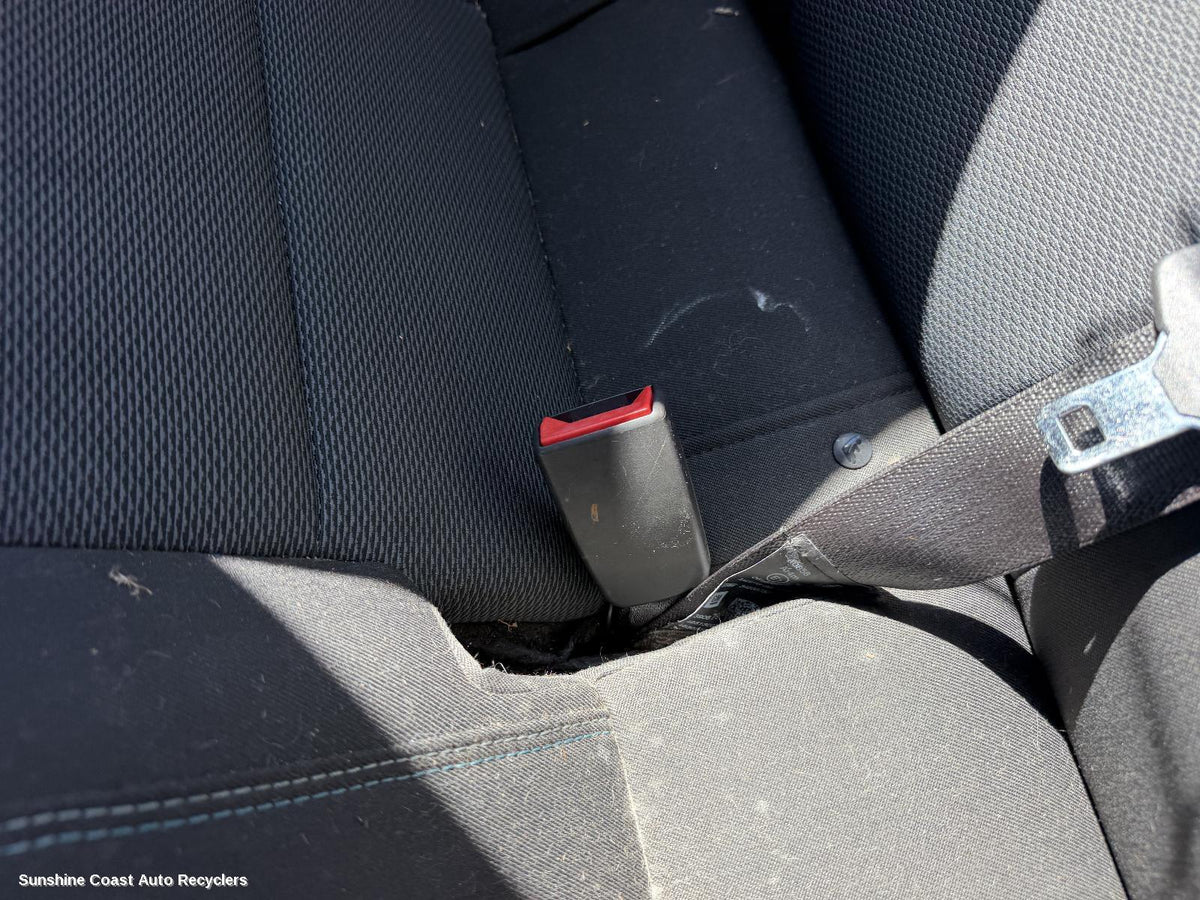2016-2017 Holden Astra Seatbelt Stalk