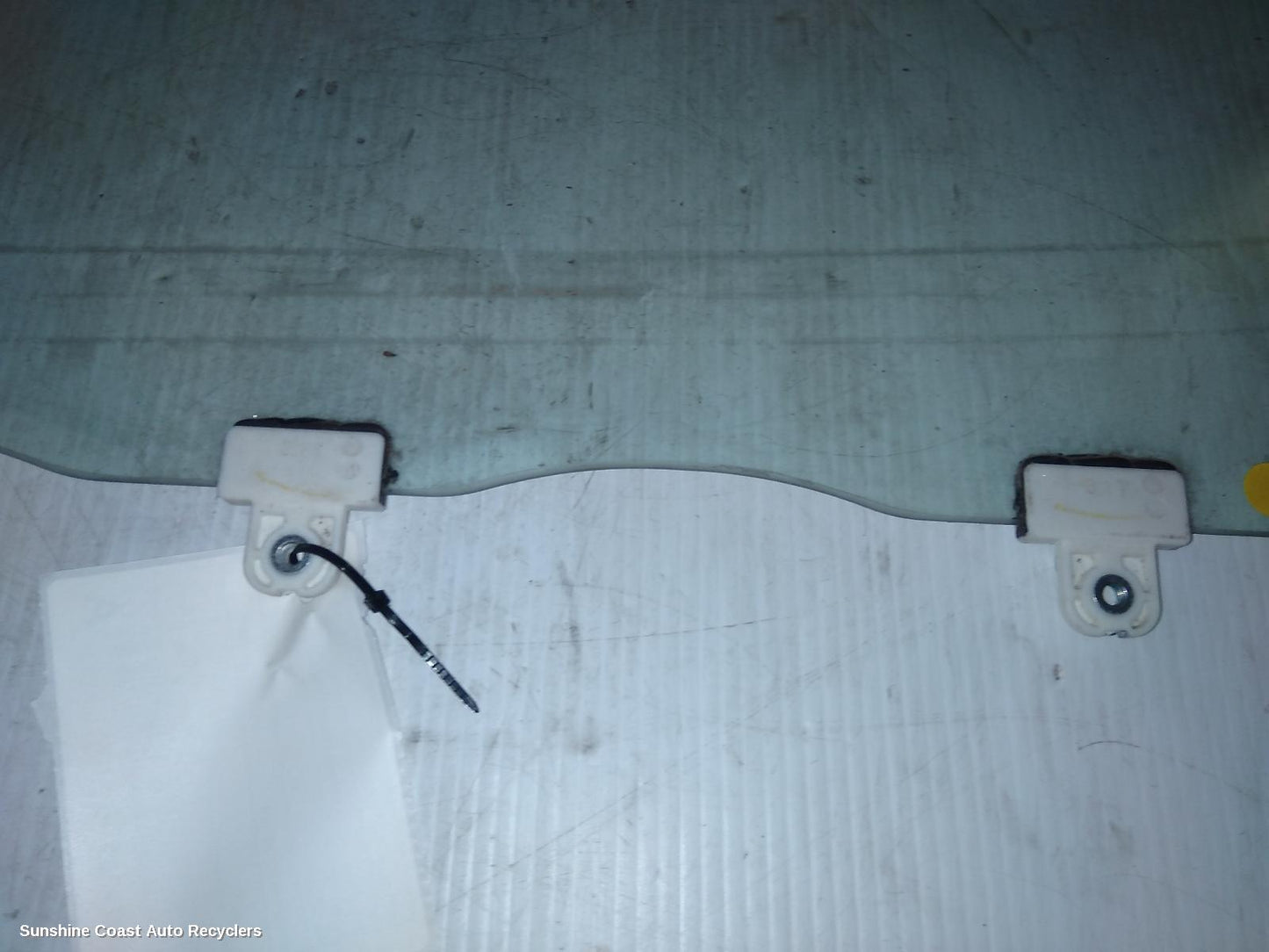 2022 Isuzu Dmax Left Rear Door Window