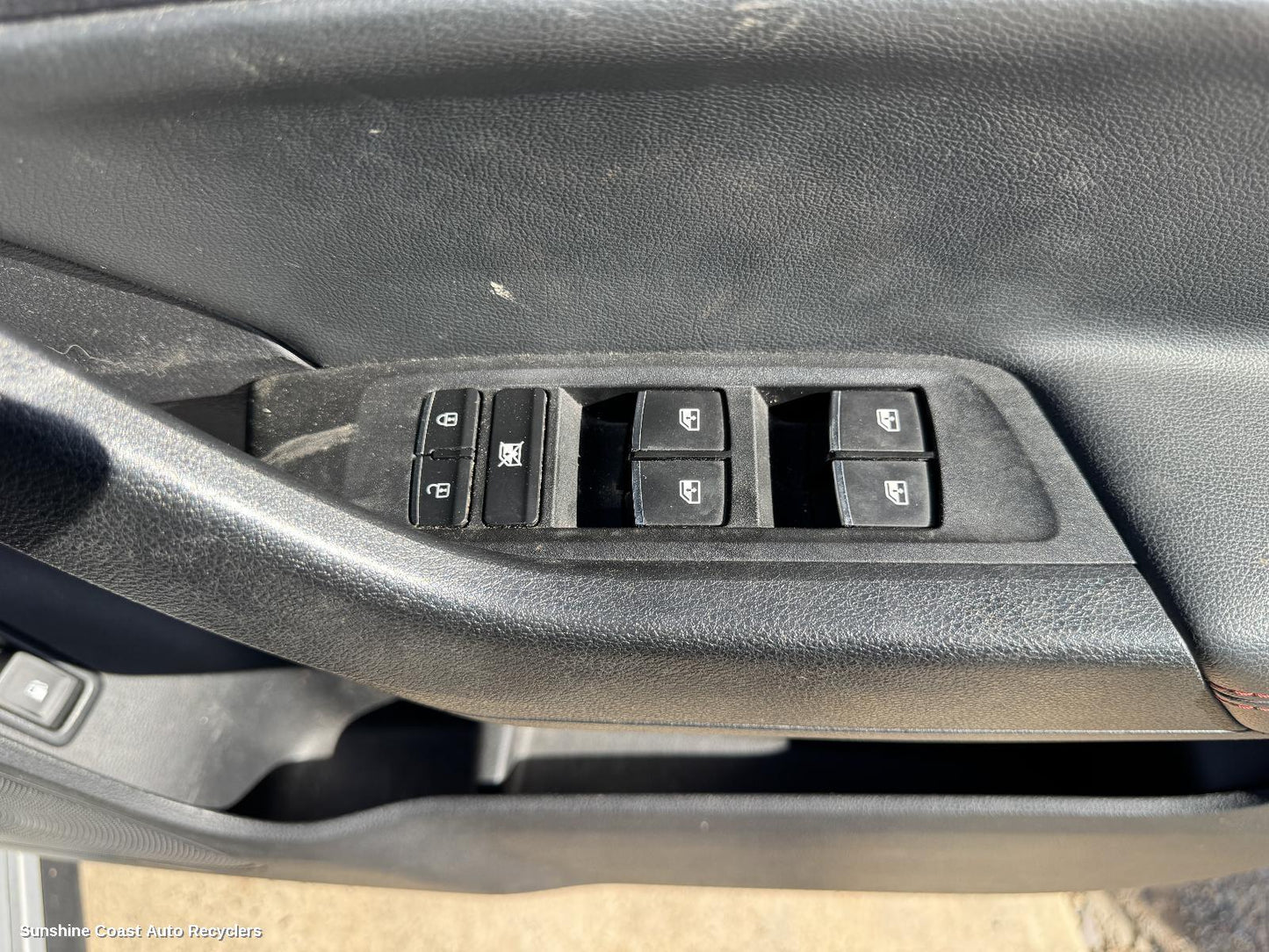 2017-2021 Ldv T60 Pwr Dr Wind Switch
