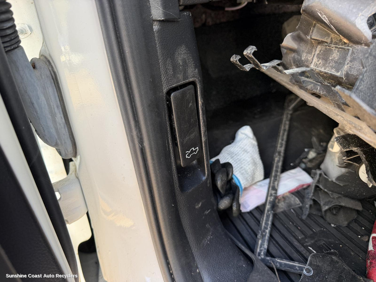 2022-2026 Ford Ranger Bonnet Release