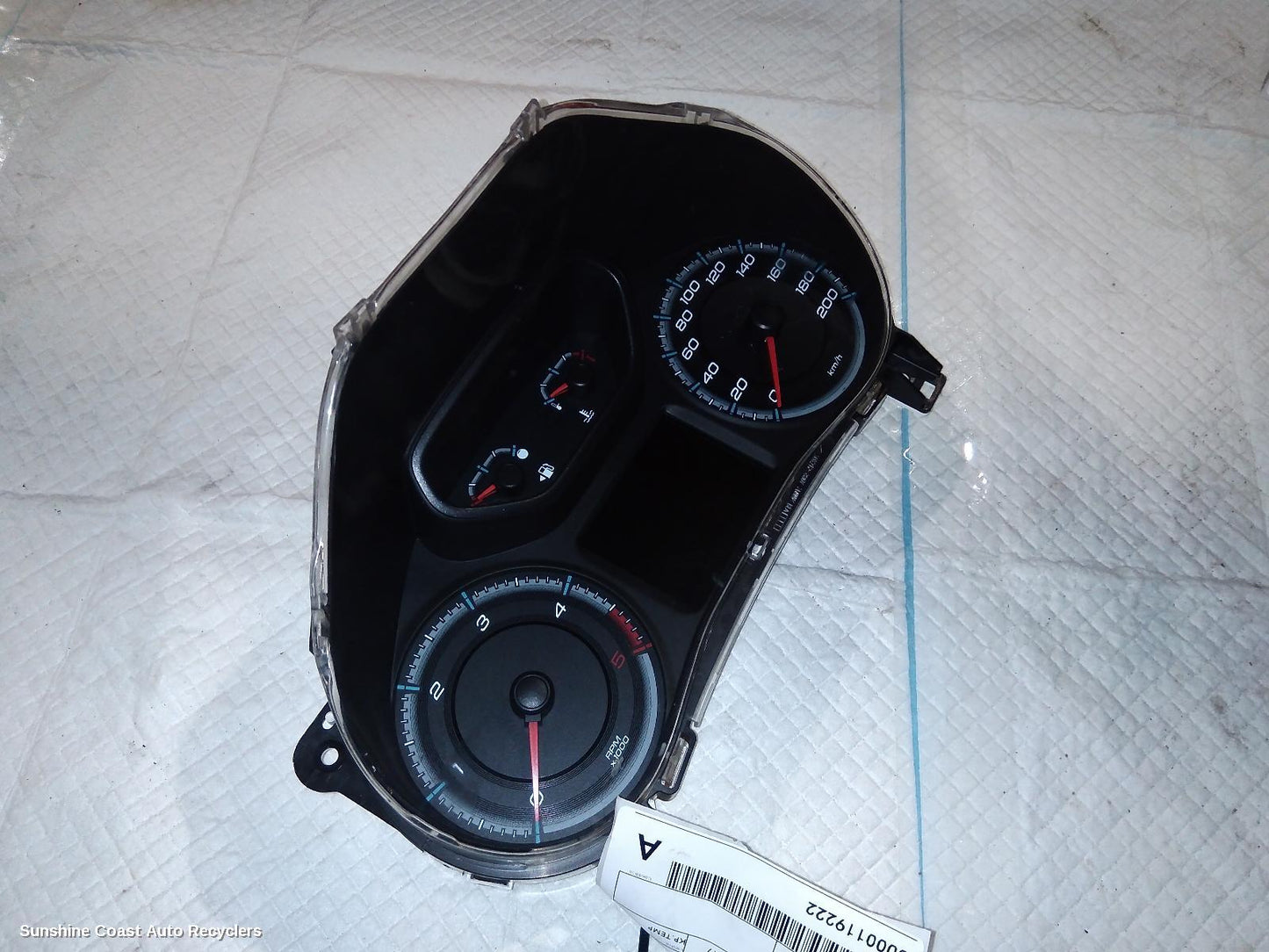 2016-2020 Holden Colorado Instrument Cluster
