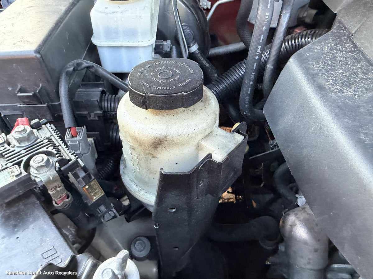 2005-2015 Nissan Navara P S Reservoir