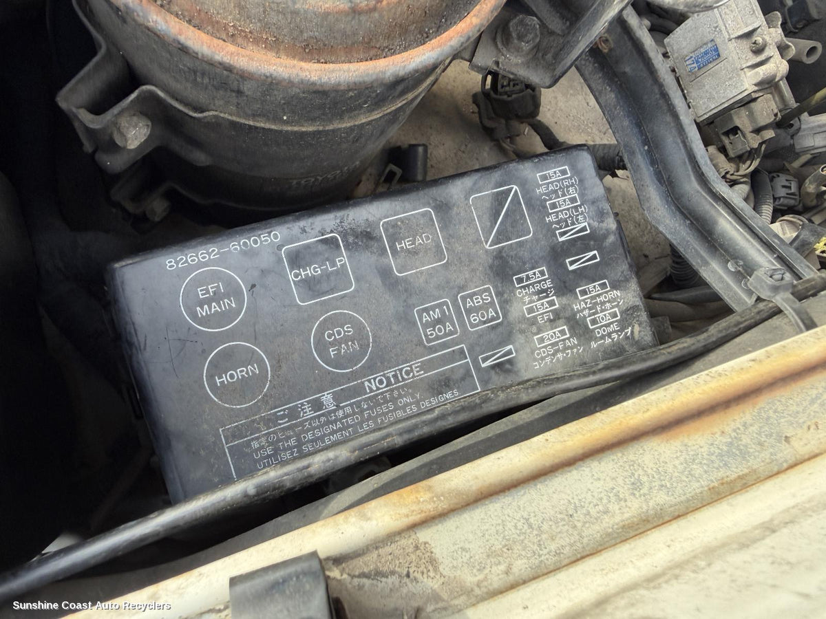 1990-1998 Toyota Landcruiser Fuse Box