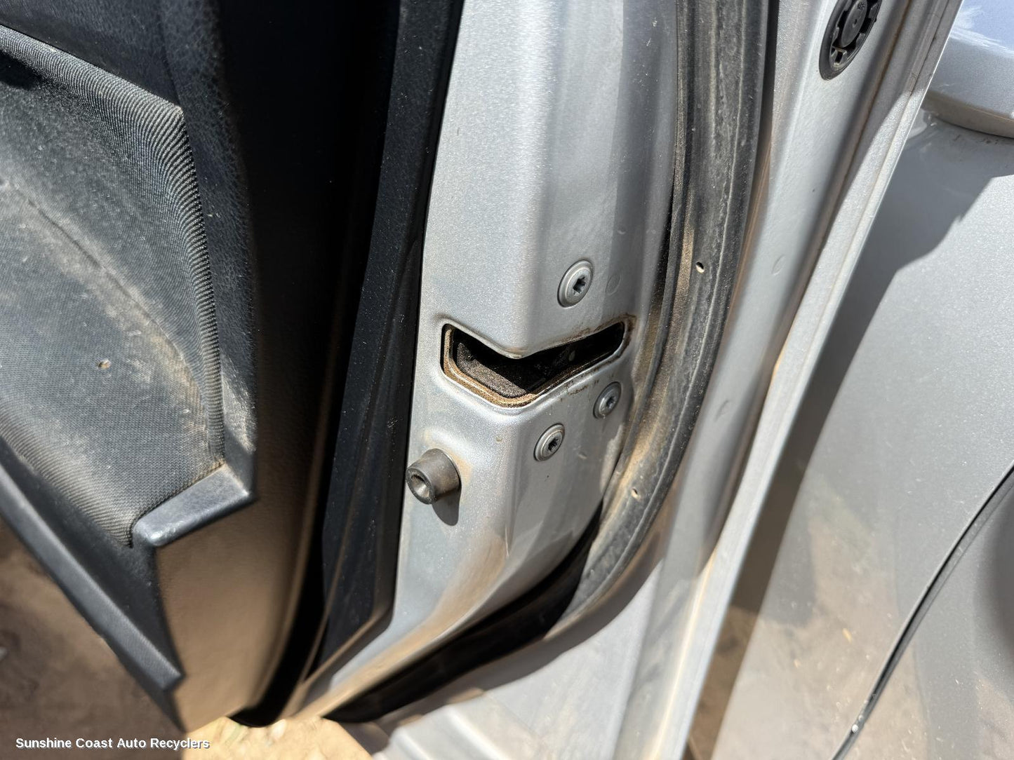 2013 Toyota Corolla Door Boot Gate Lock
