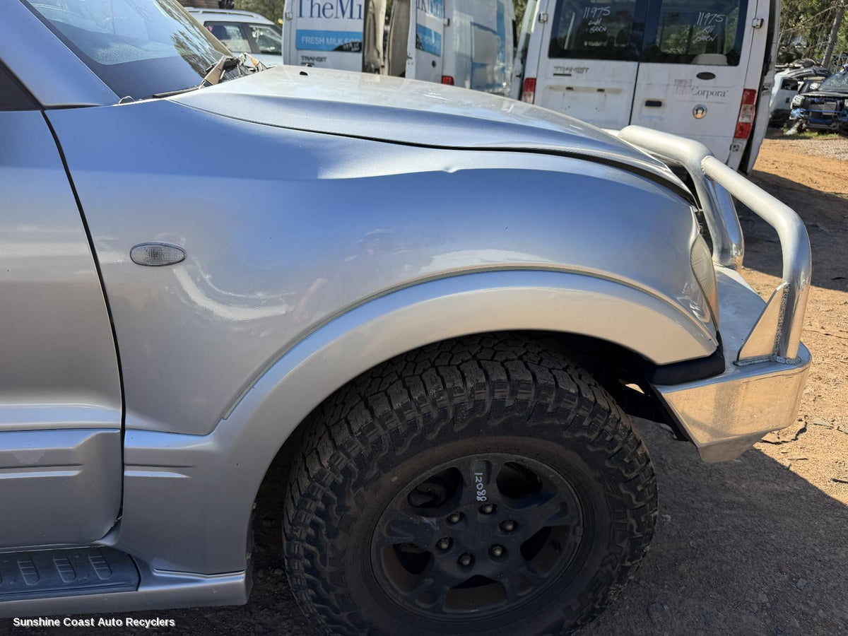 2002-2006 Mitsubishi Pajero Wheel Arch Flare