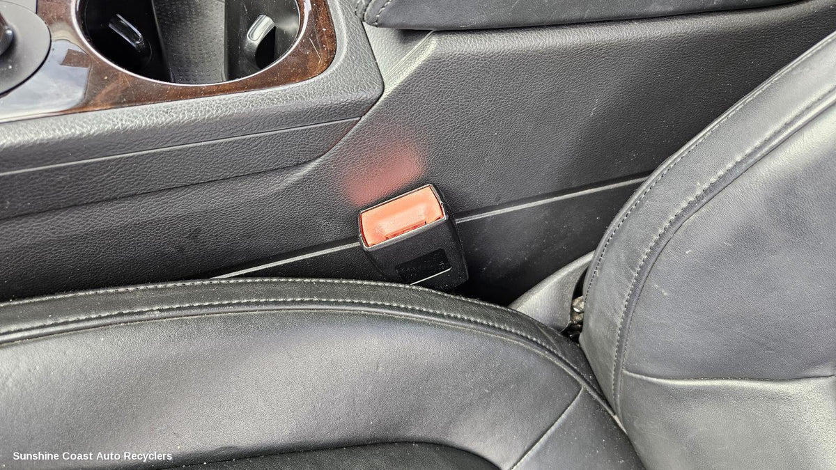 2010-2018 Volkswagen Touareg Seatbelt Stalk