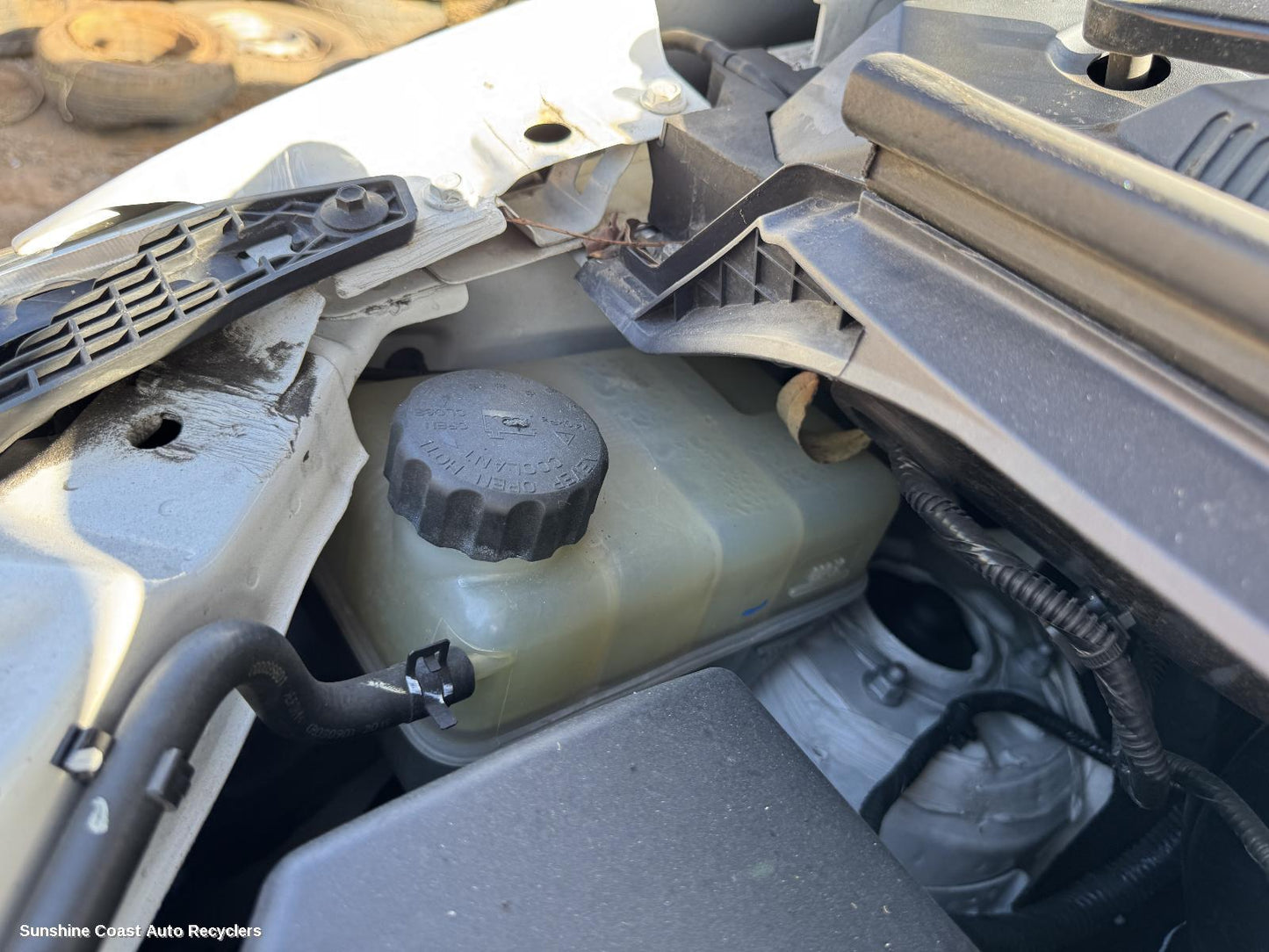 2020 Ldv G10 Overflow Bottle