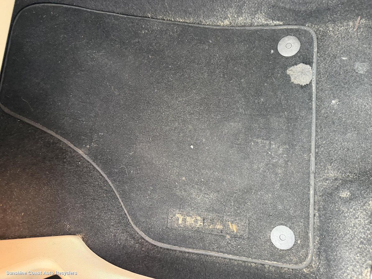 2008-2011 Volkswagen Tiguan Floor Mats