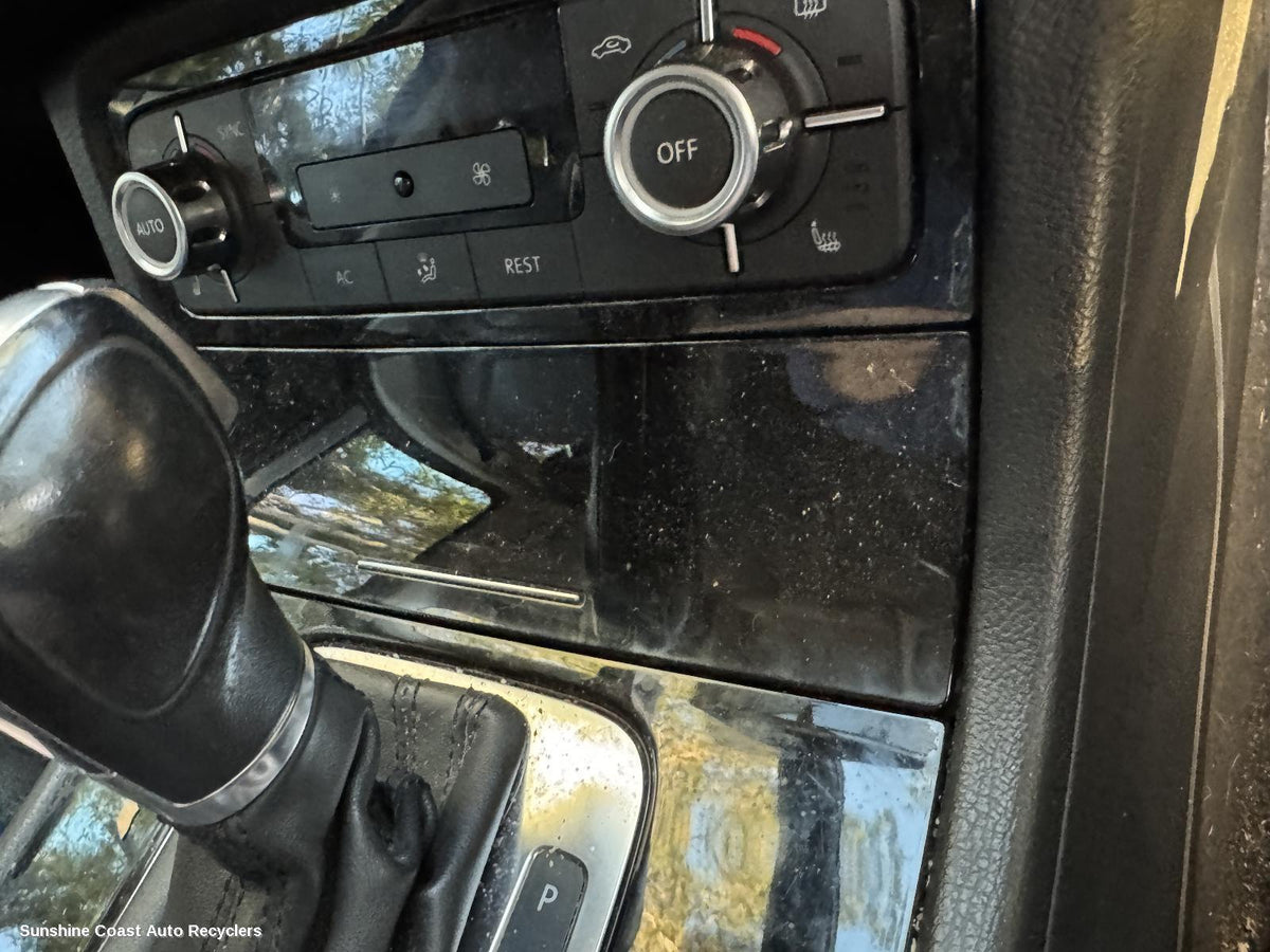 2010-2018 Volkswagen Touareg Ashtray