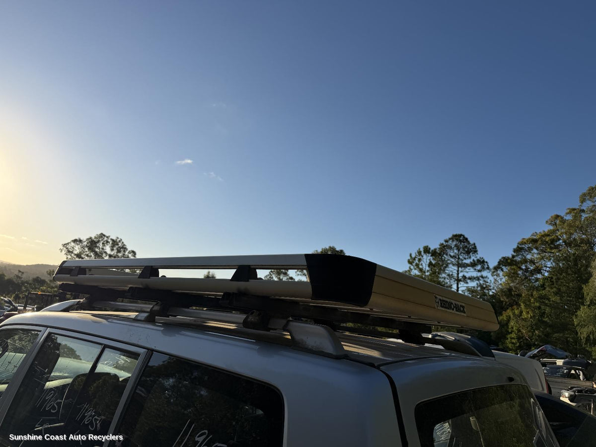 2006-2021 Mitsubishi Pajero Roof Rack Bars