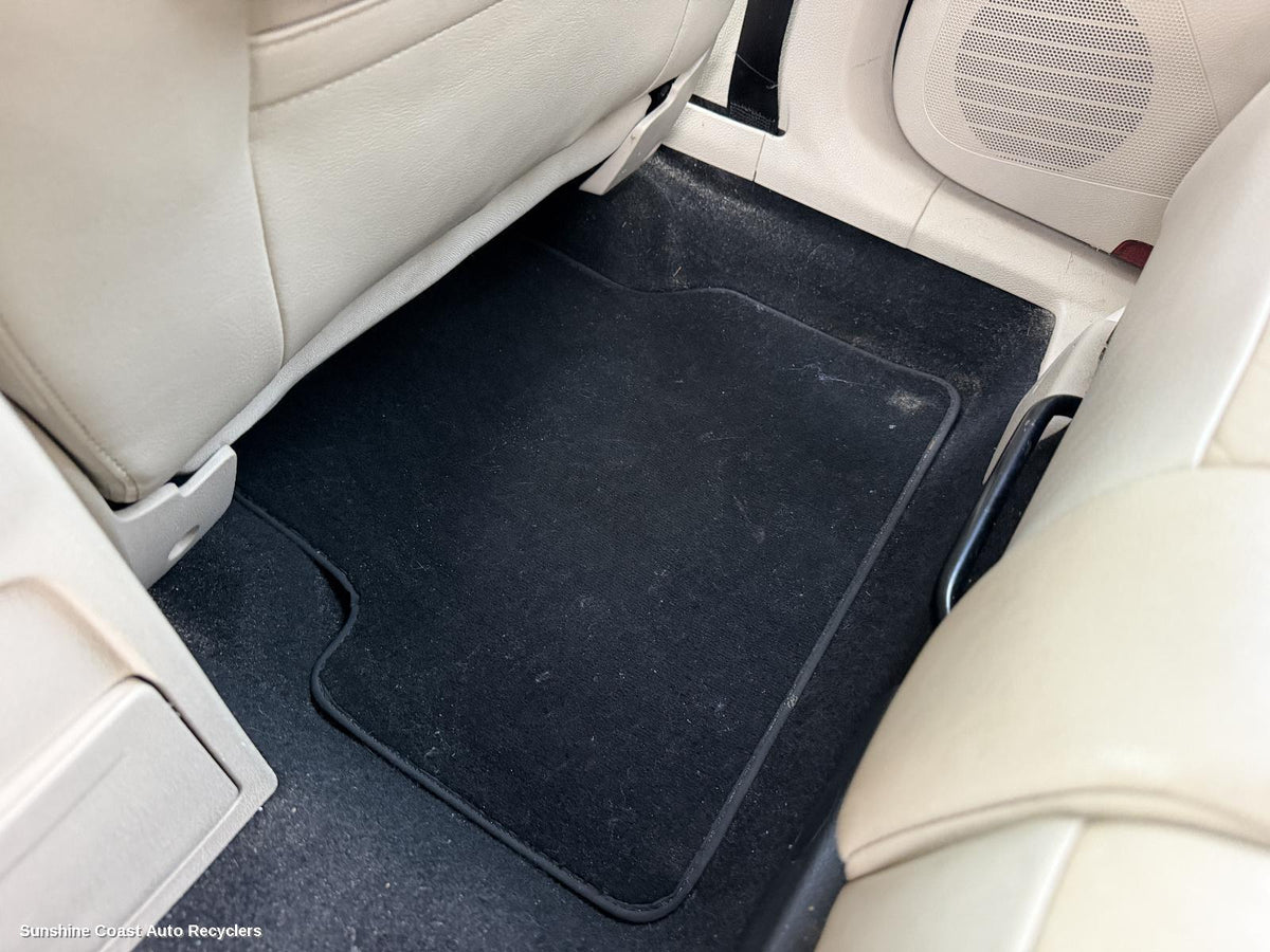 2008-2011 Volkswagen Tiguan Floor Mats