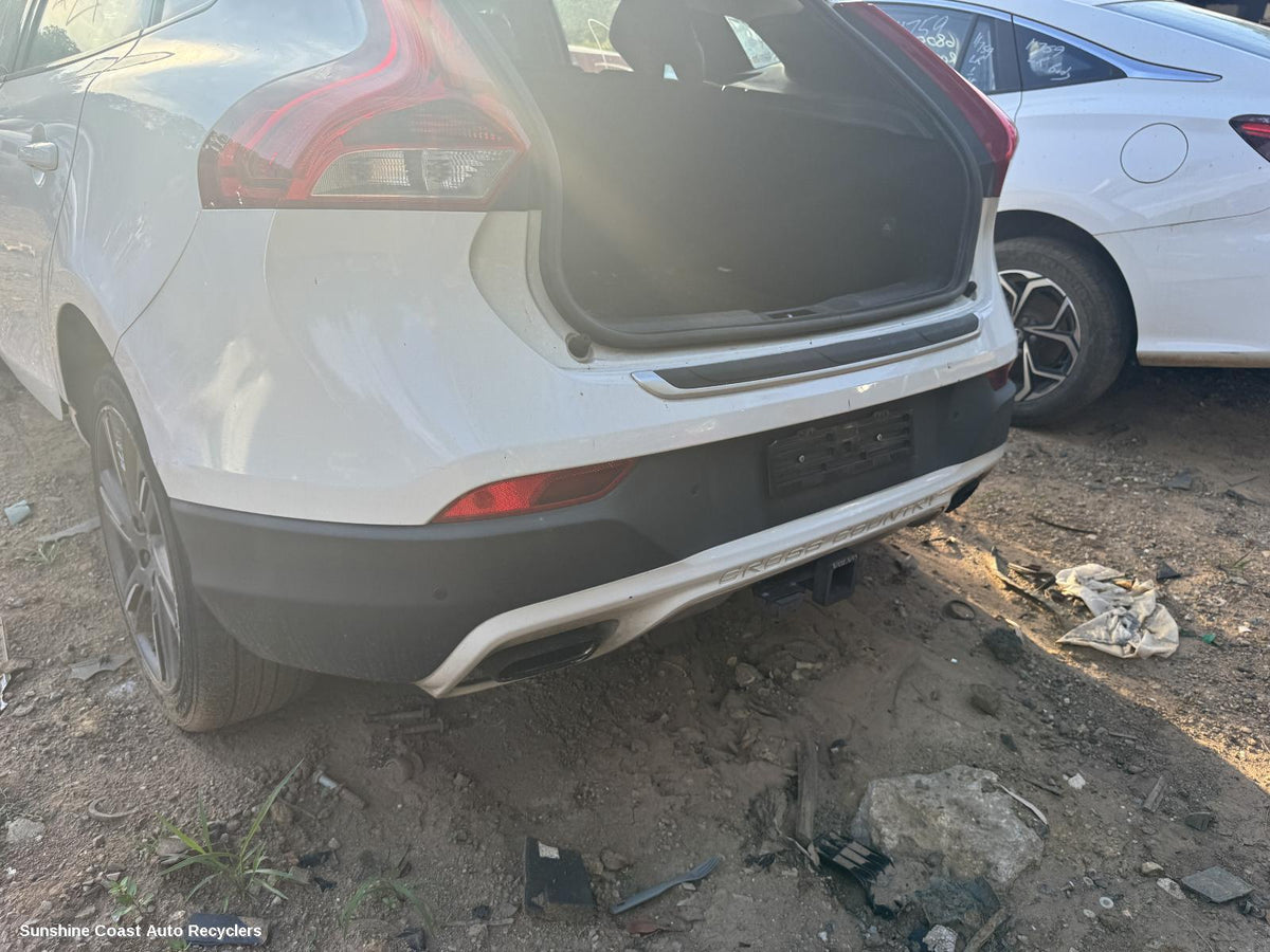 2013-2019 Volvo S40 Towbar
