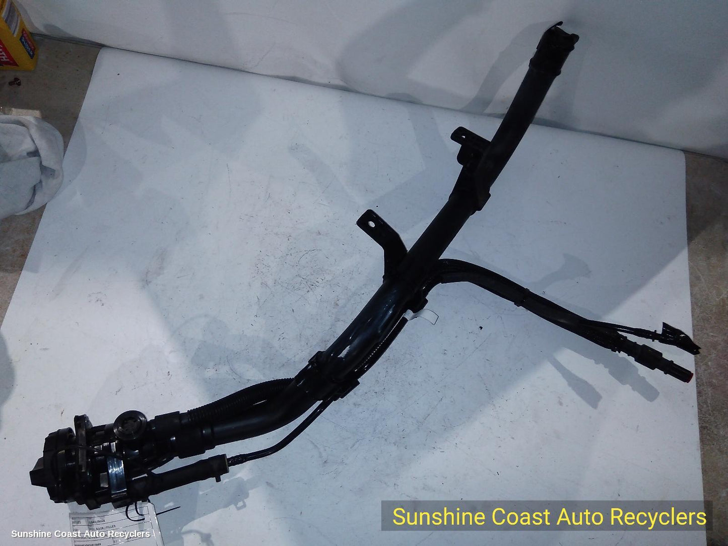 2016 Hyundai Iload/imax Fuel Door   Filler