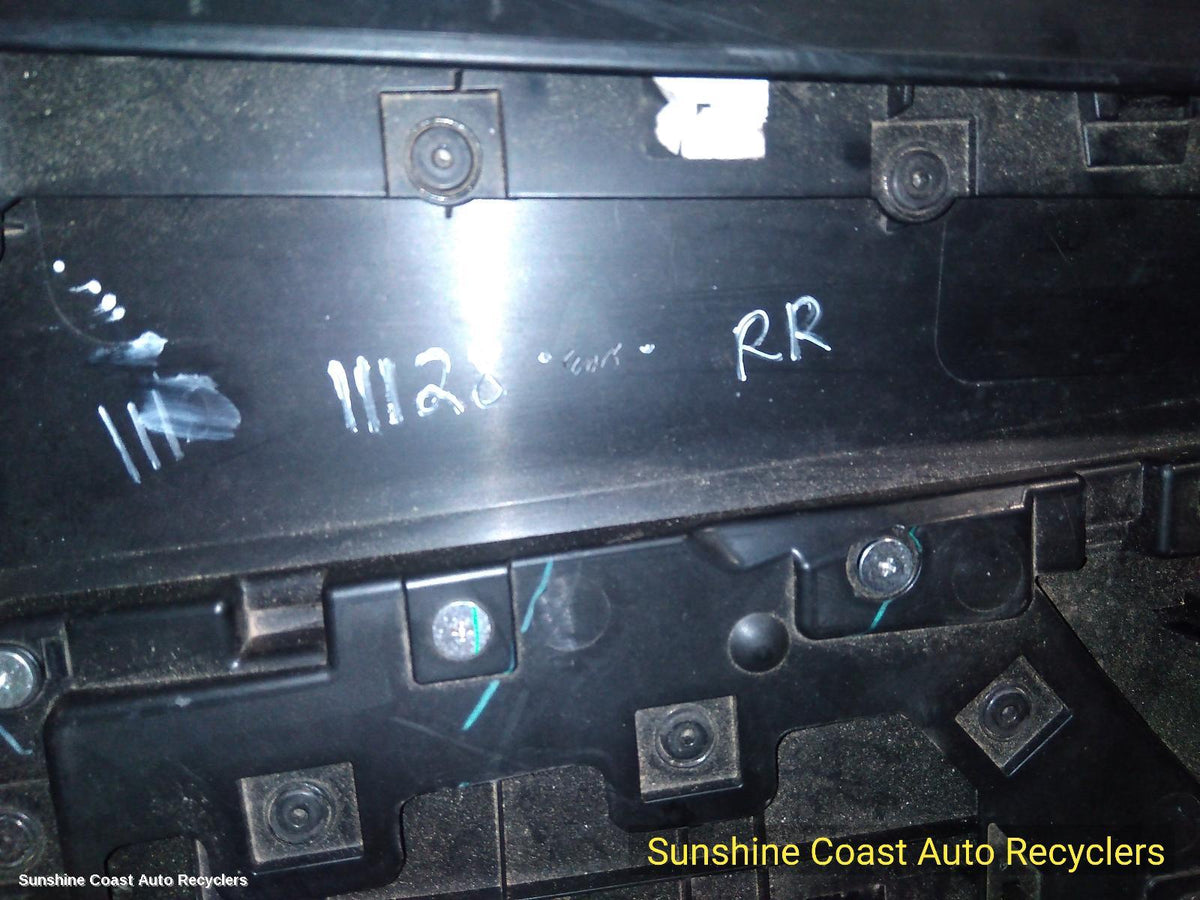 2020-2026 Isuzu Dmax Door Trim