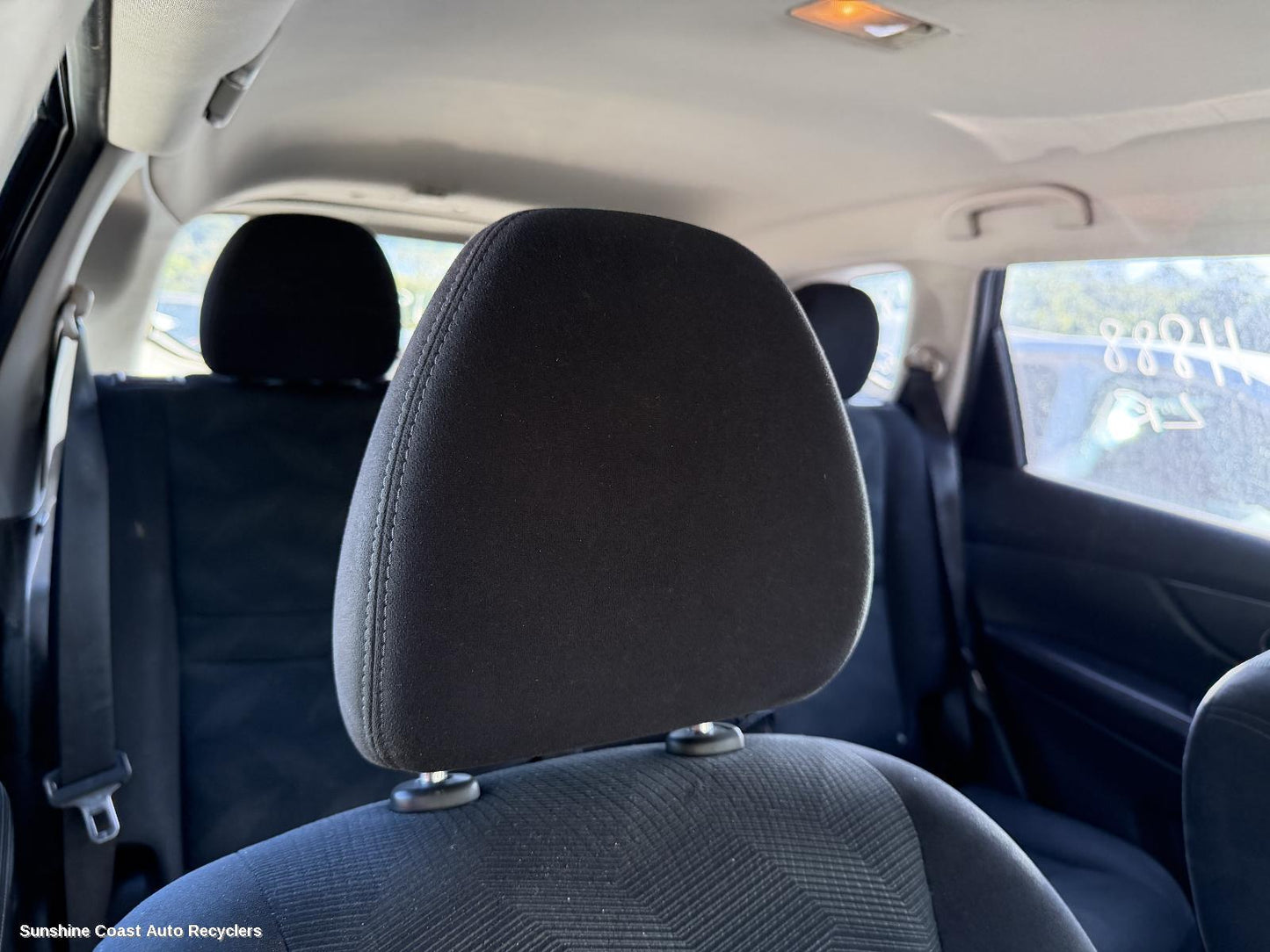2014 Nissan Xtrail Headrest