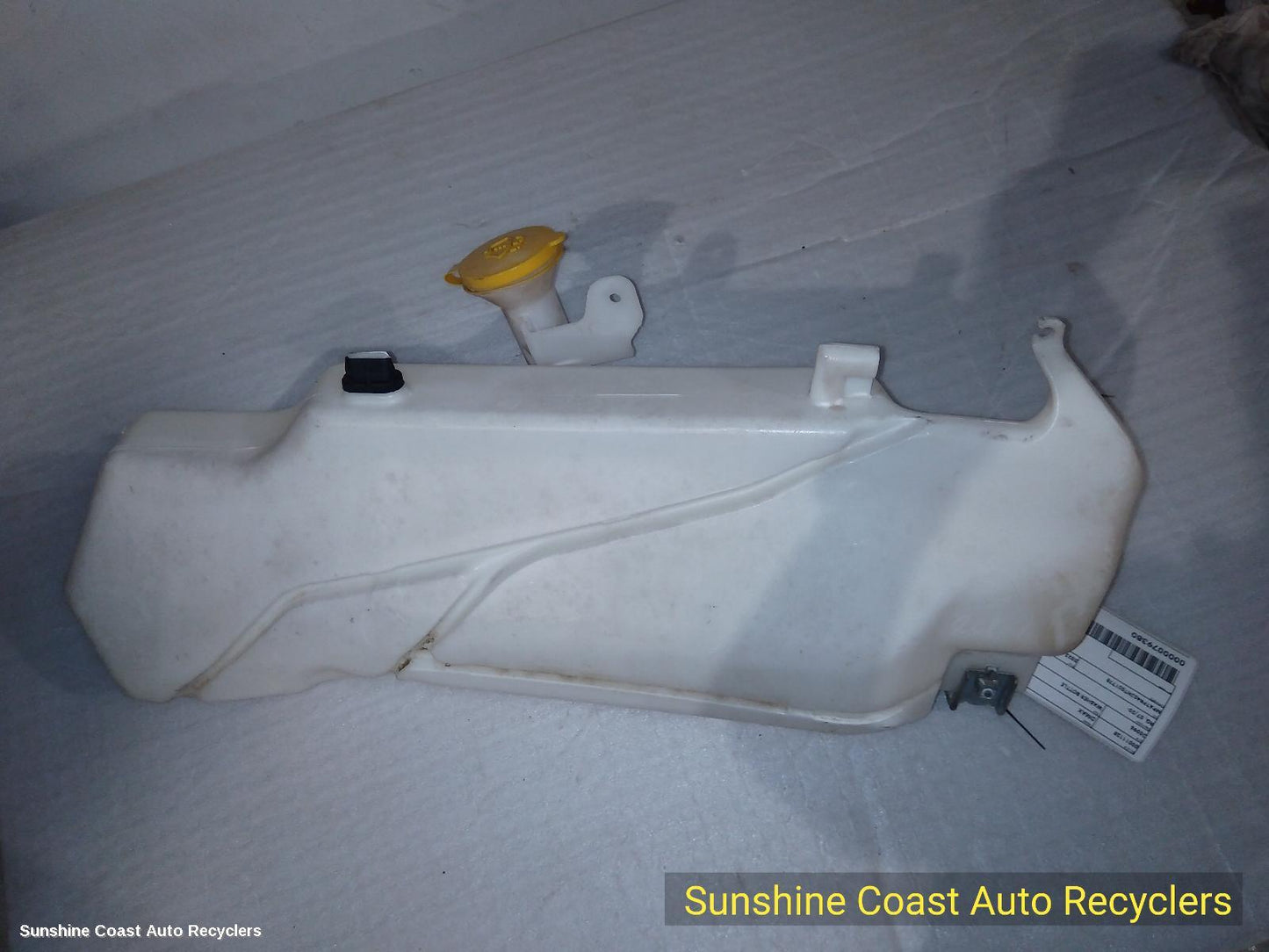 2022 Isuzu Dmax Washer Bottle