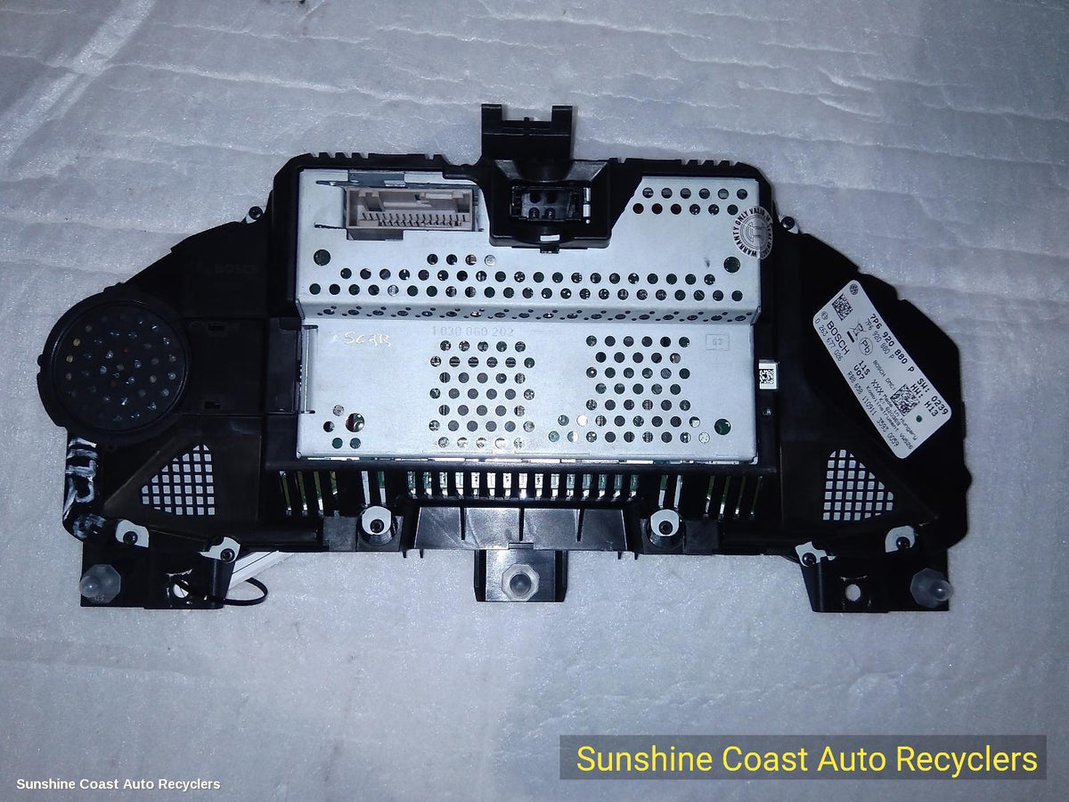 2010-2018 Volkswagen Touareg Instrument Cluster