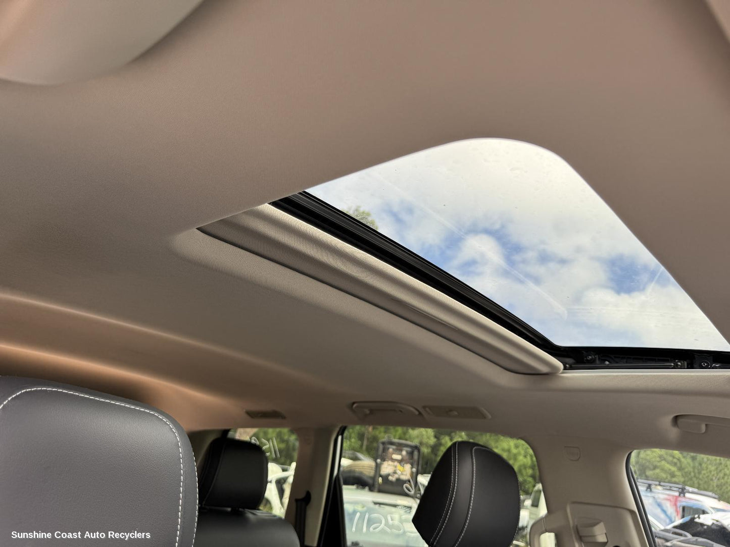 2017-2025 Ldv D90 Roof Glass Sunroof T