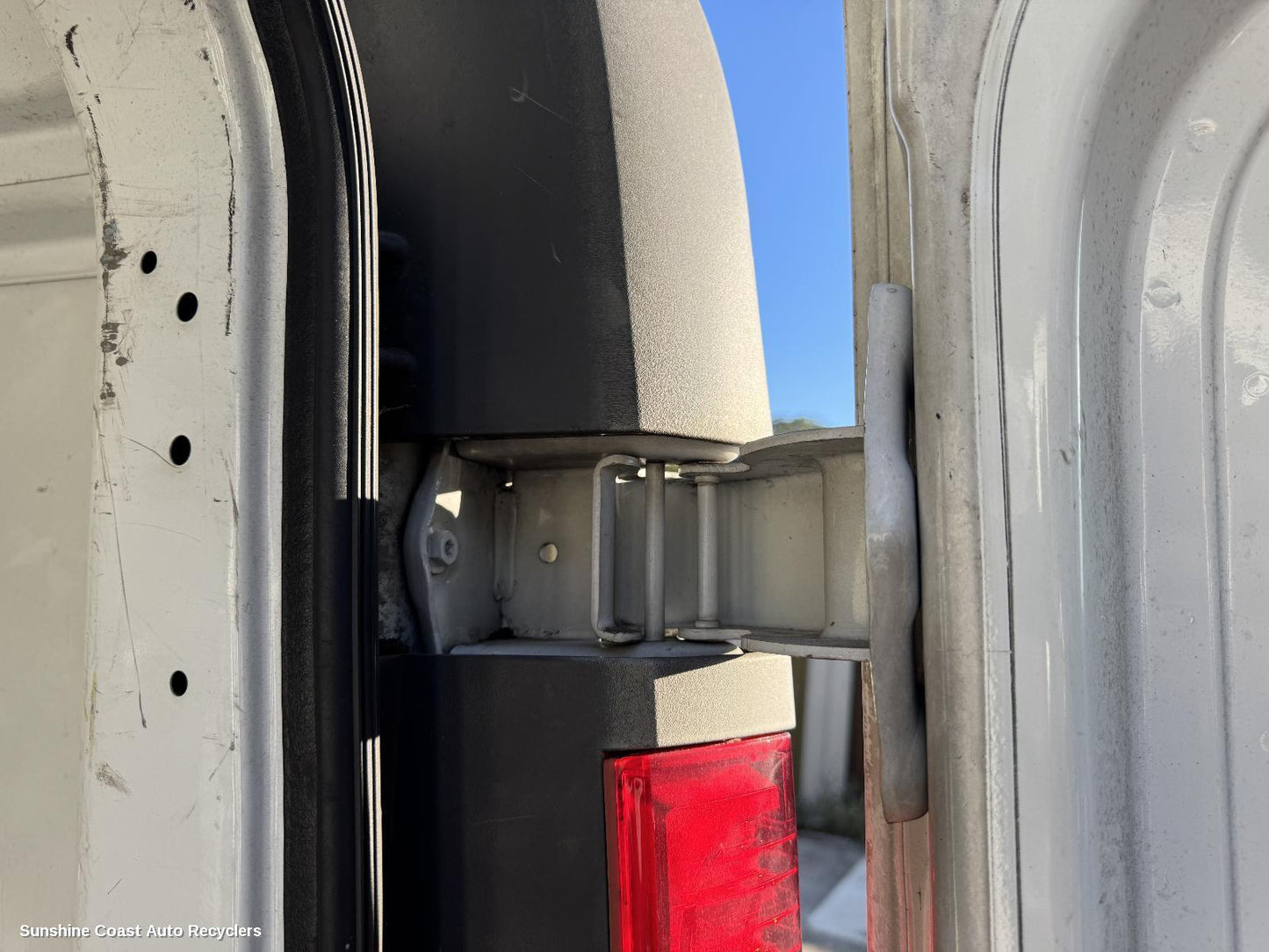 2013 Renault Trafic Bootlid Tgate Hinge
