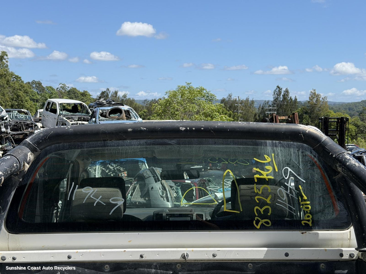 2005-2015 Nissan Navara Rear Tailgate Glass