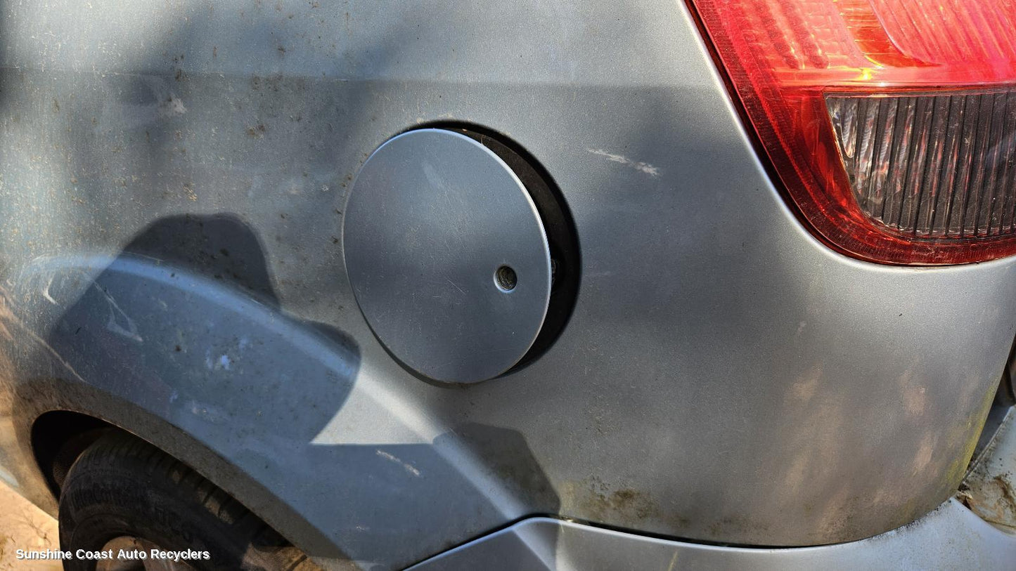 2004-2008 Ford Fiesta Fuel Door   Filler
