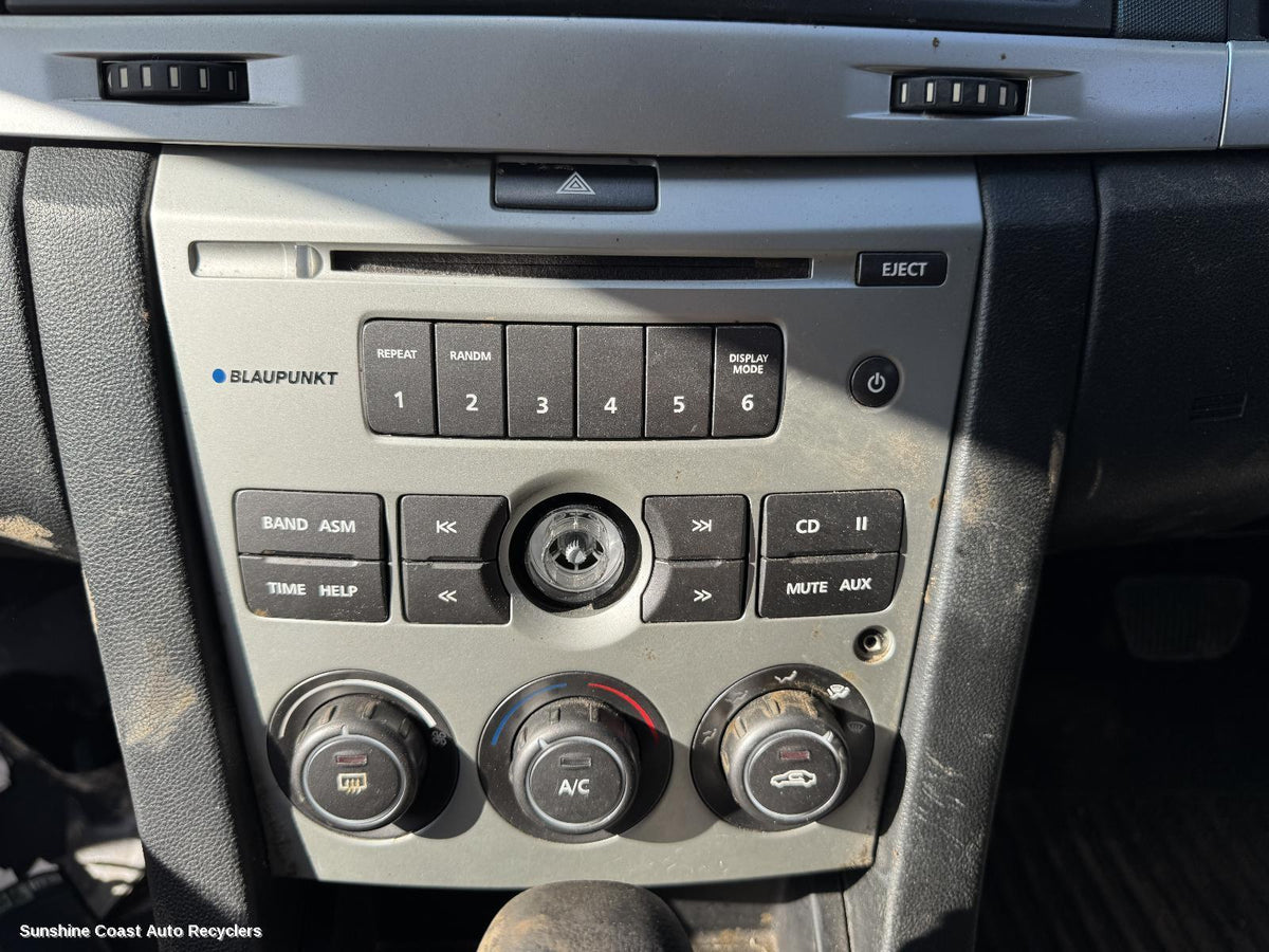 2006-2010 Holden Commodore Radio Cd Dvd Sat Tv