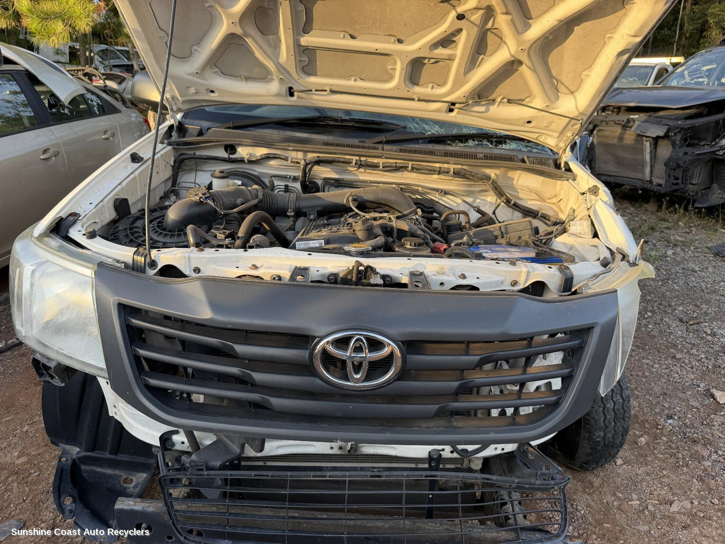 2011-2015 Toyota Hilux Grille