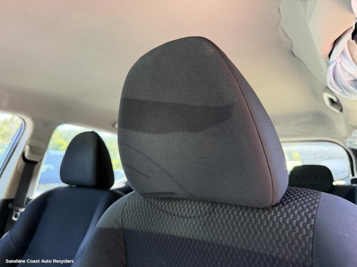 2013-2021 Nissan Qashqai Headrest
