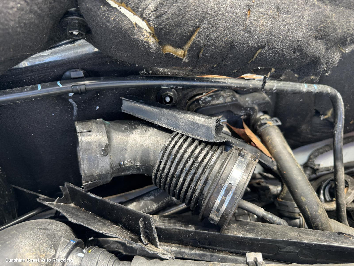 2023 Mg Mg5 Air Cleaner Duct Hos