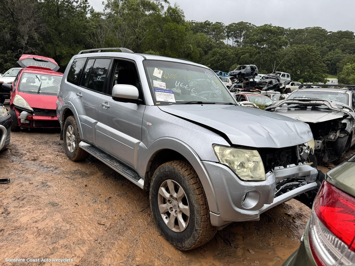 2006-2021 Mitsubishi Pajero Right Front Door