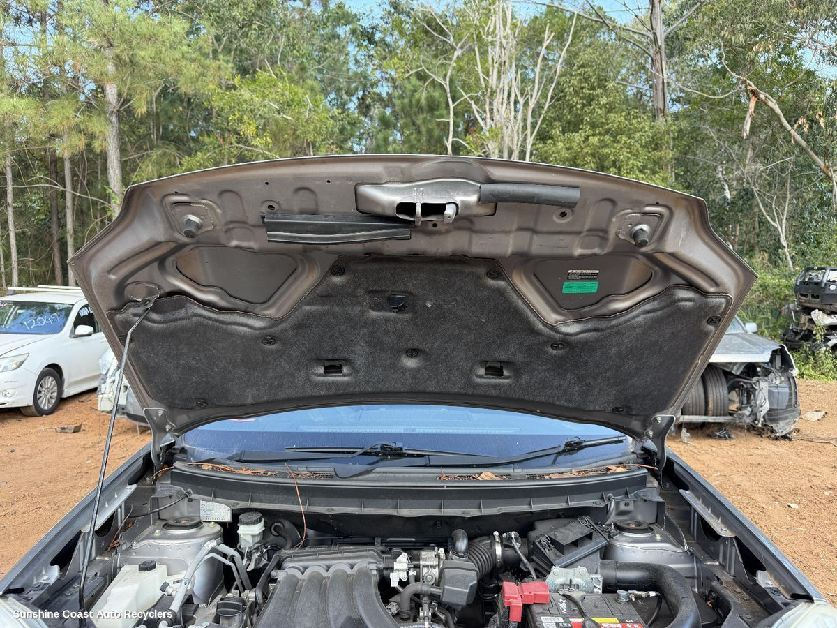 2007-2014 Nissan Xtrail Plenum Chamber