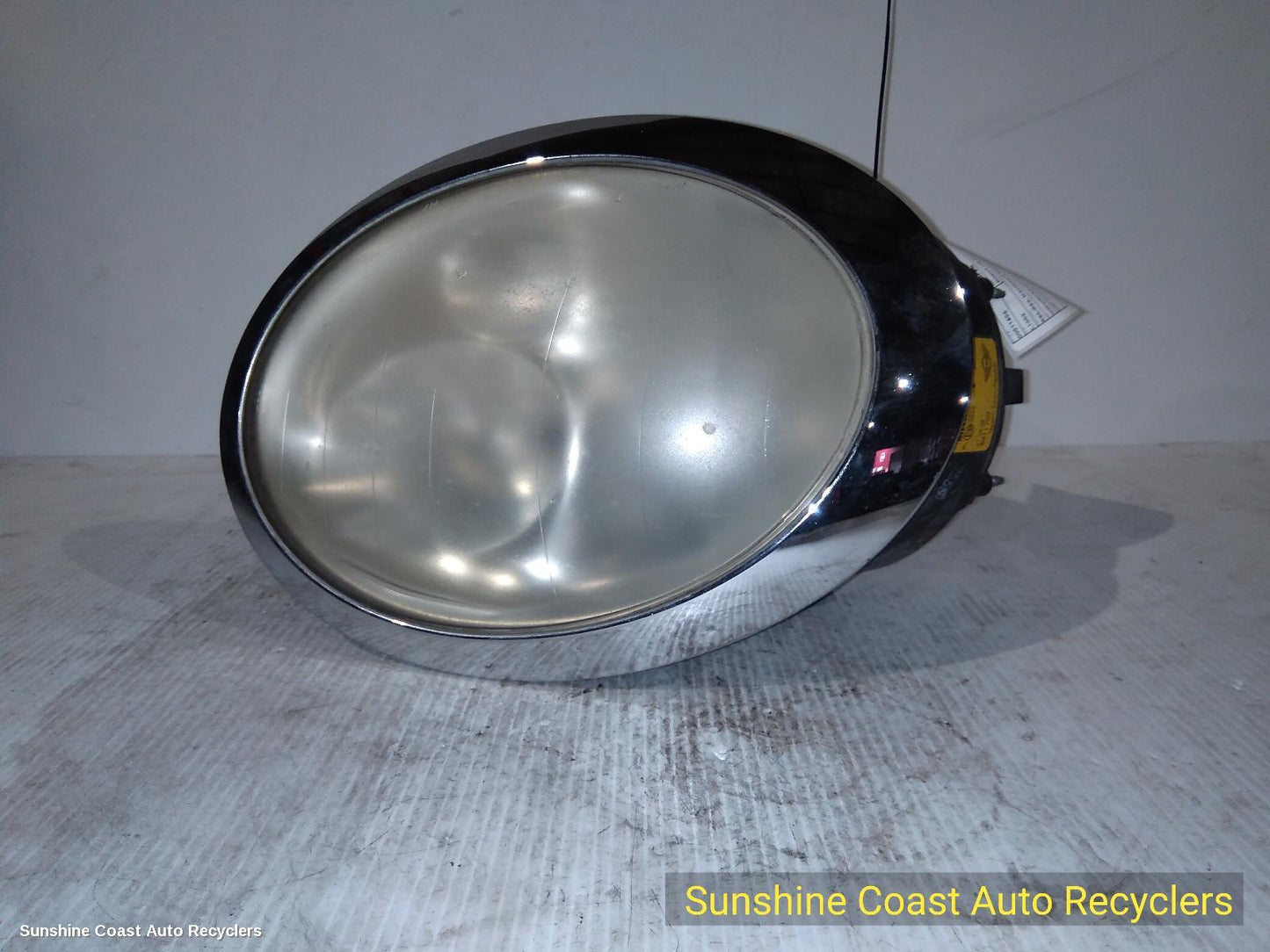 2004 Mini Cooper Right Headlamp