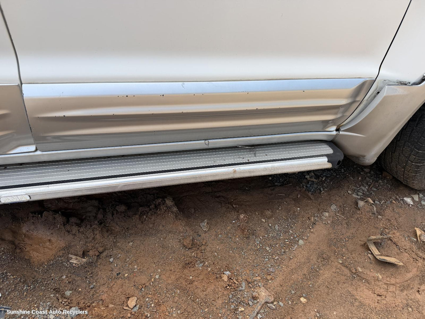 2000-2002 Mitsubishi Pajero Body Door Mould