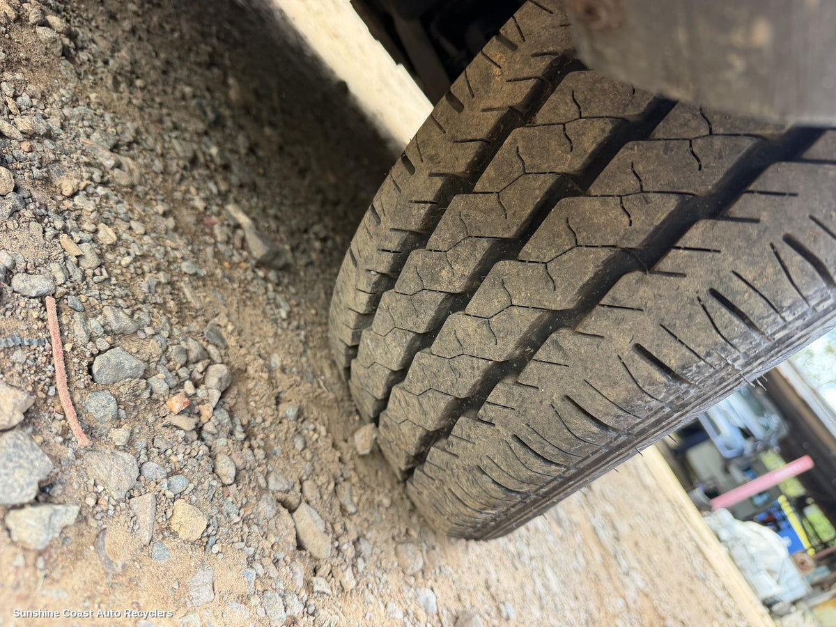 2004-2014 Renault Trafic Tyre