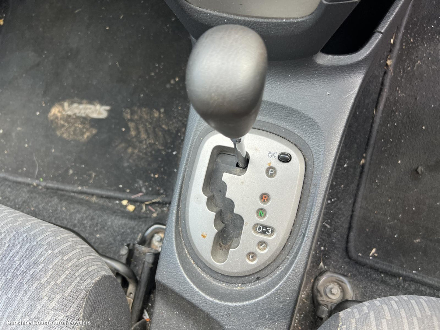 2009 Toyota Yaris Gear Stick Shifter