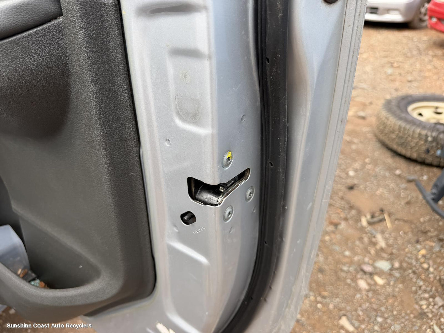 2005-2015 Nissan Navara Door Boot Gate Lock